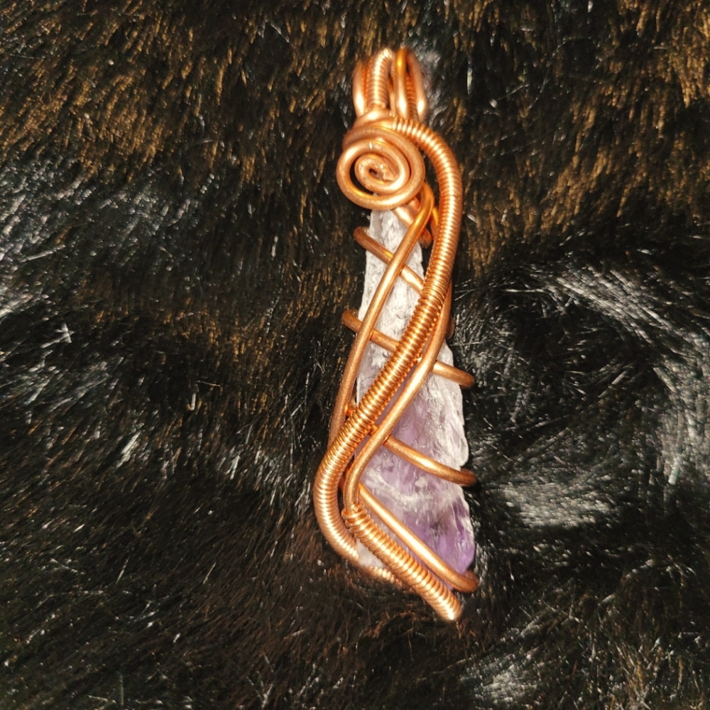 Copper pendant with amethyst